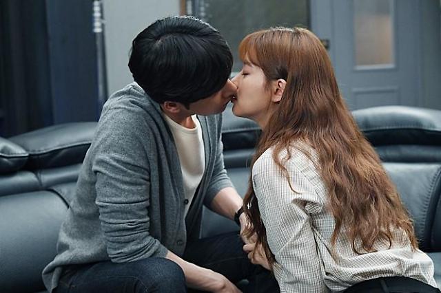 Hong Seol and Yoo Jung - Cheese in the Trap